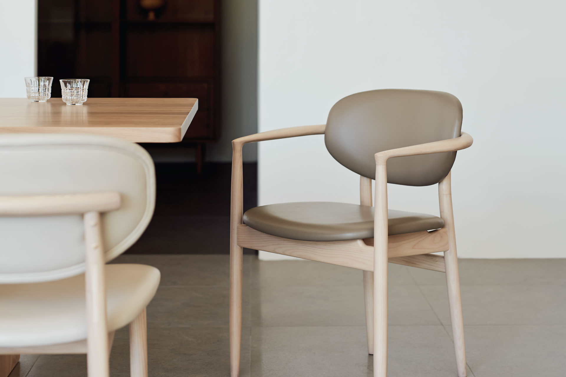 CH120 Atlas Chair-01
