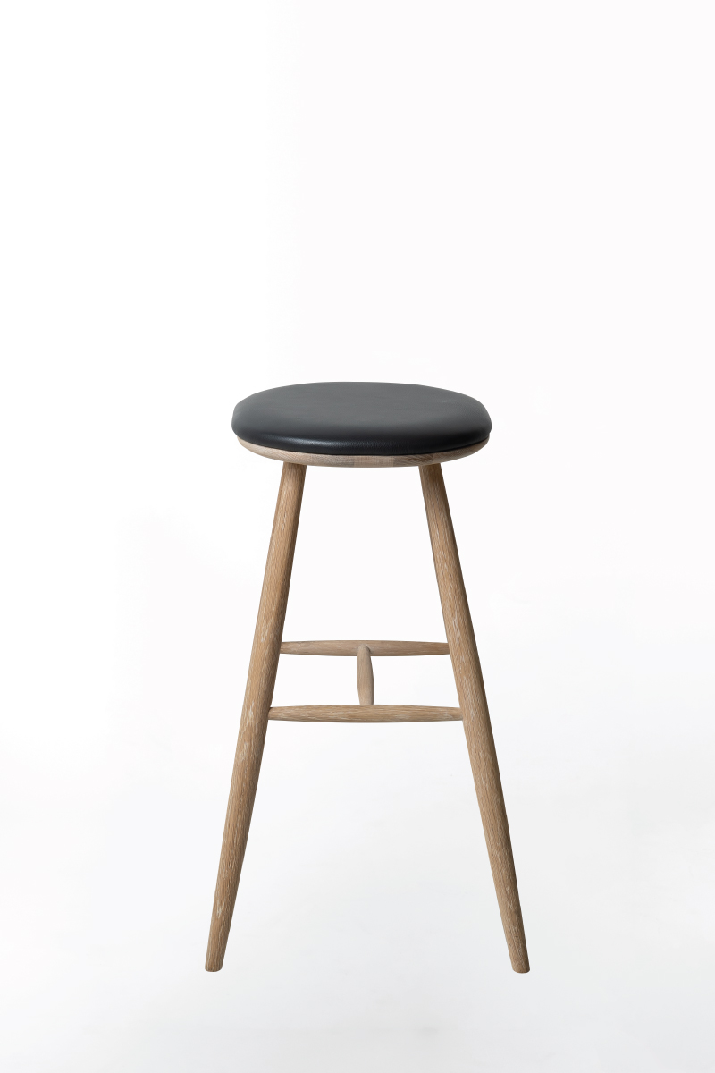SL104 Plato Mid Stool