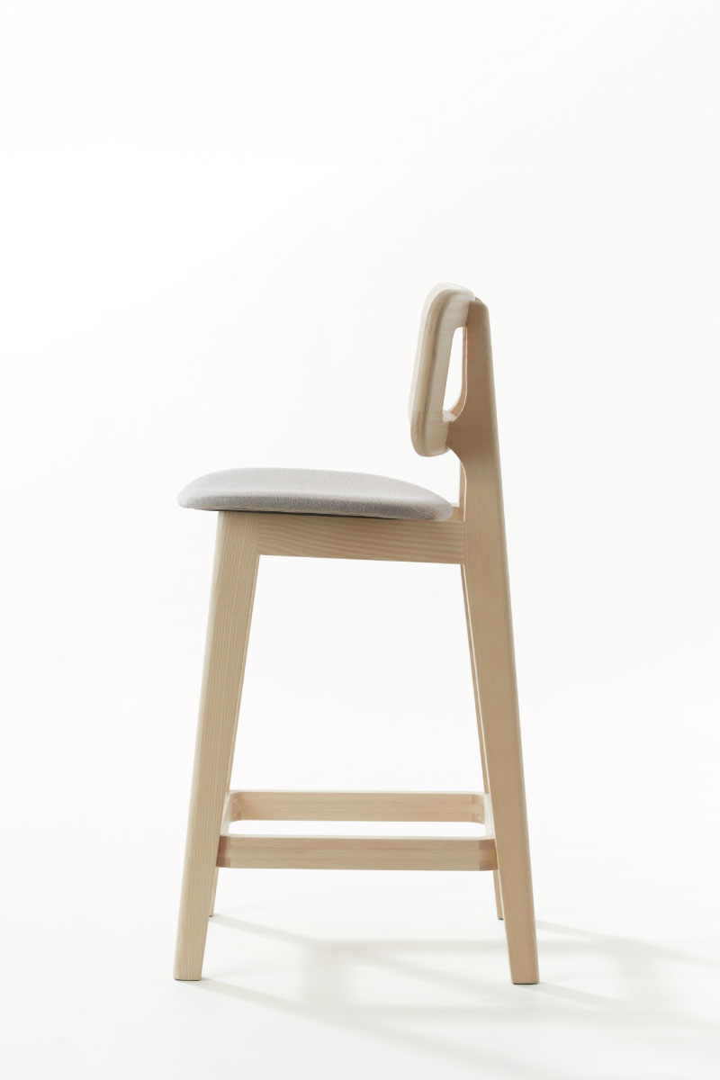 SL304-1 Cane Mid Stool-02